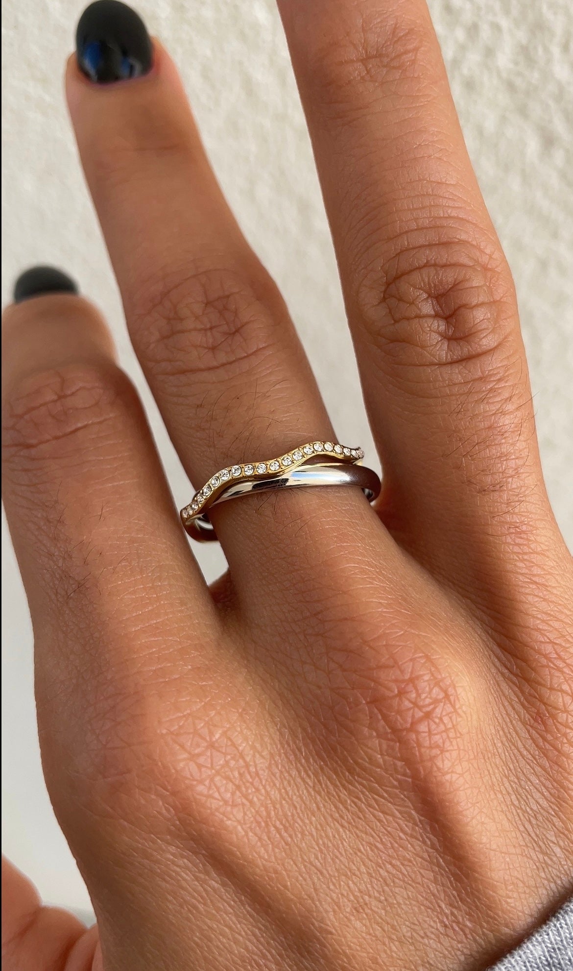 Thin wave ring