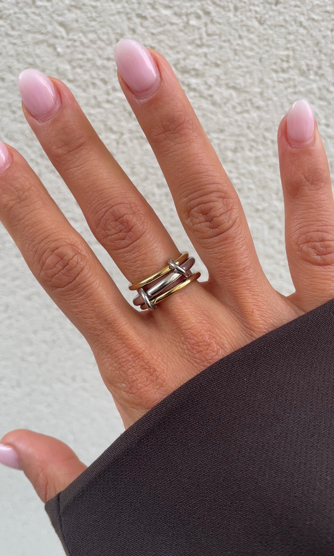 Thin couture ring