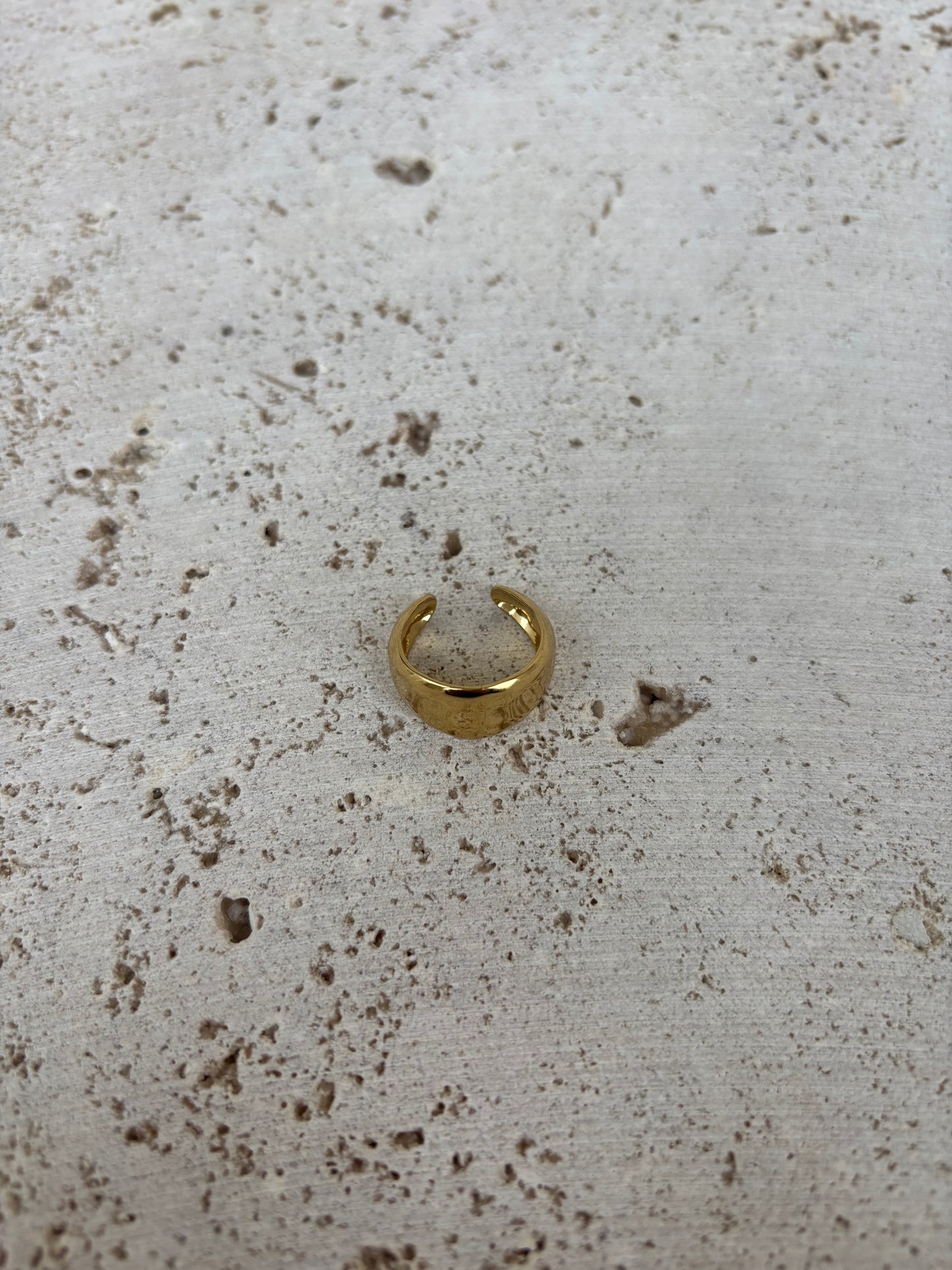 Hammered dome ring