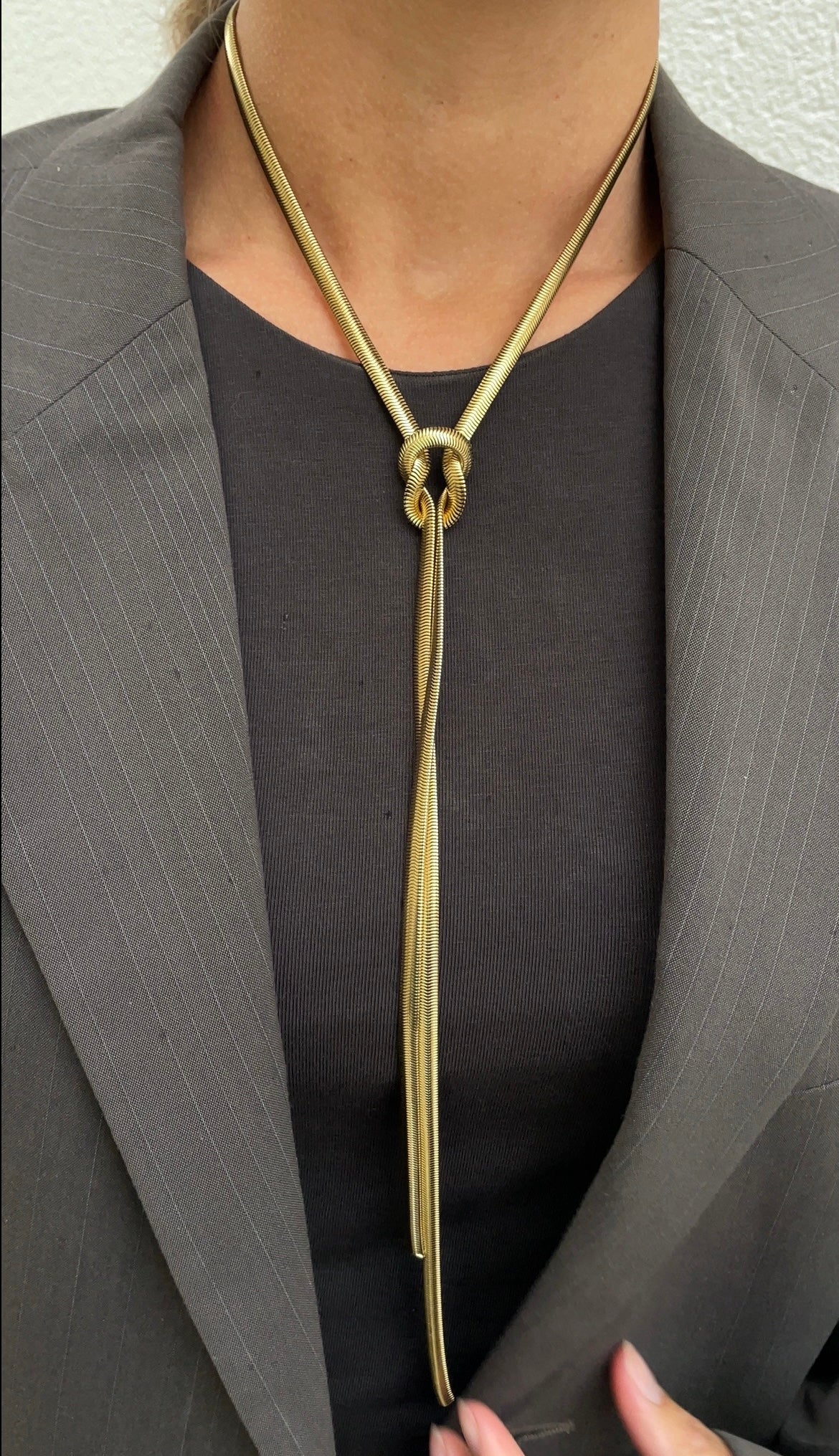 Knot snake necklace