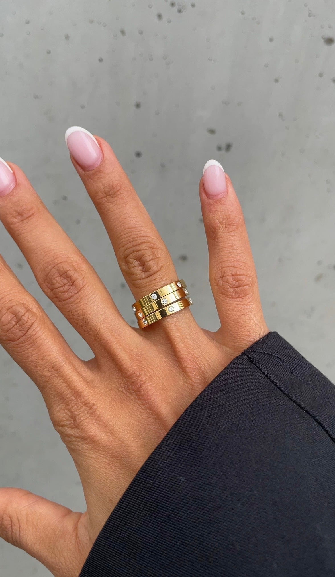 Triple gems ring