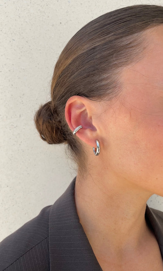 Semi gems ear cuff