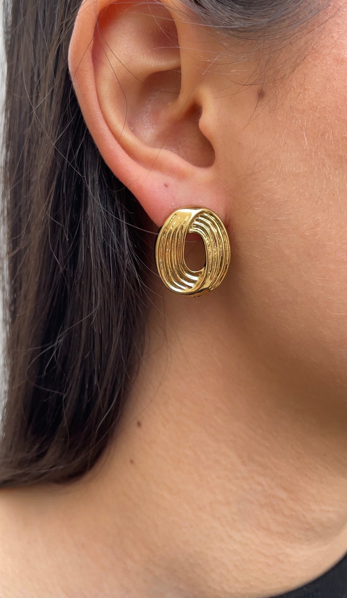 Loop earrings