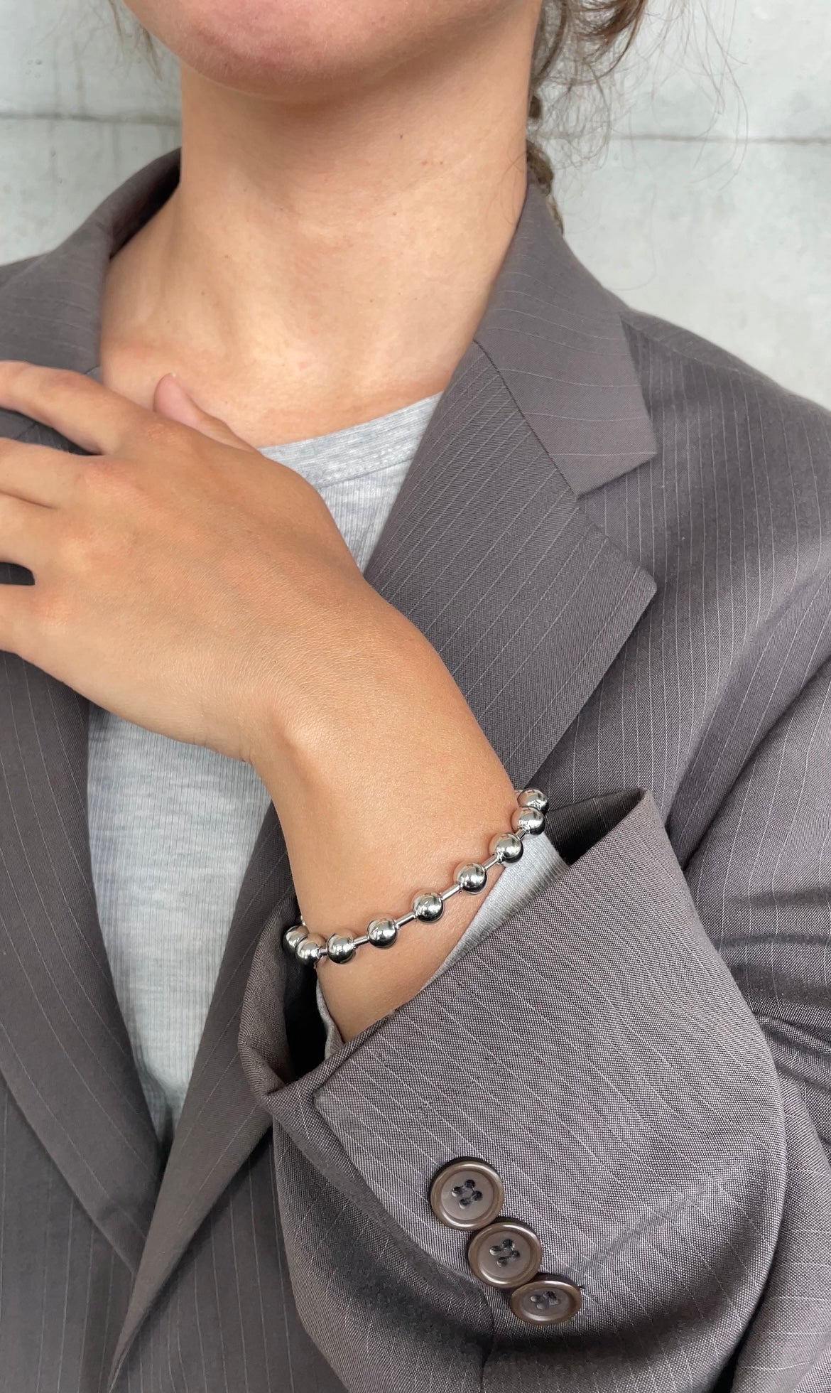 Metal pearl bracelet