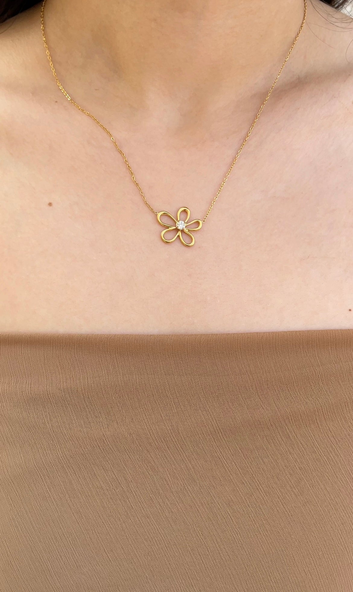 Outline Flower Gem necklace